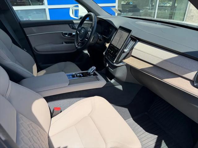 2026 Volvo XC90 Plus, B6 AWD Gas (mild hybrid), Gasoline, Bright, 7 Seats