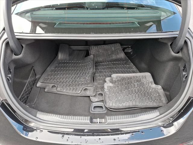 2026 Mercedes-Benz C-CLASS C 300 C 300