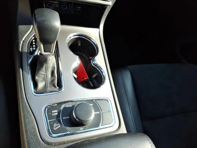 2022 Jeep Grand Cherokee Laredo X 4x4