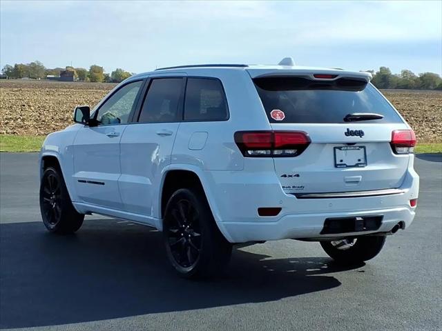 2022 Jeep Grand Cherokee Laredo X 4x4