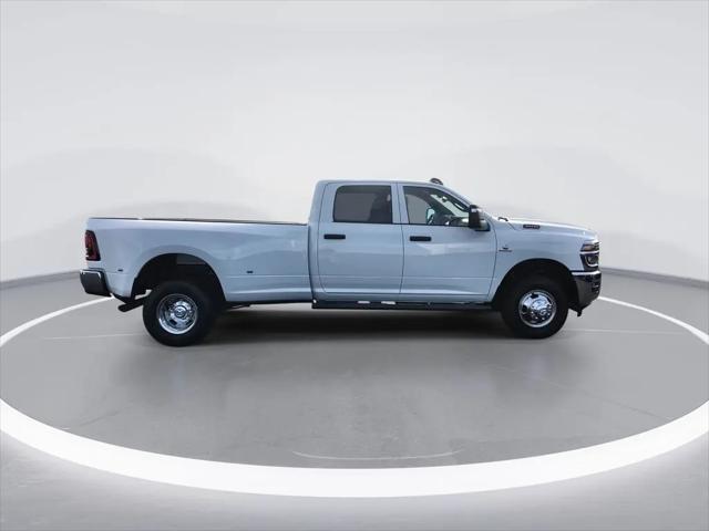2026 Ram 3500 Tradesman Crew Cab 4x4 8' Box