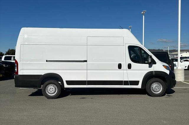 2026 Ram ProMaster Cargo Van Tradesman Super High Roof 159" WB EXT w/Pass Seat