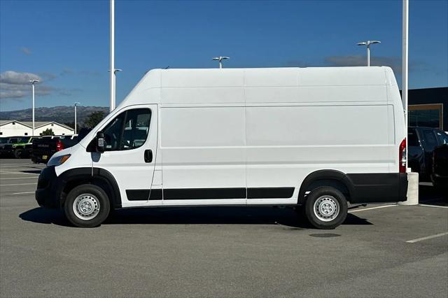 2026 Ram ProMaster Cargo Van Tradesman Super High Roof 159" WB EXT w/Pass Seat