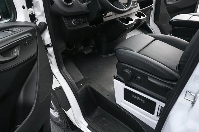 2026 Mercedes-Benz Sprinter 2500 Standard Roof 4-Cyl Diesel HO