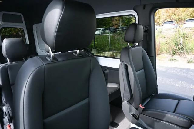 2026 Mercedes-Benz Sprinter 2500 Standard Roof 4-Cyl Diesel HO