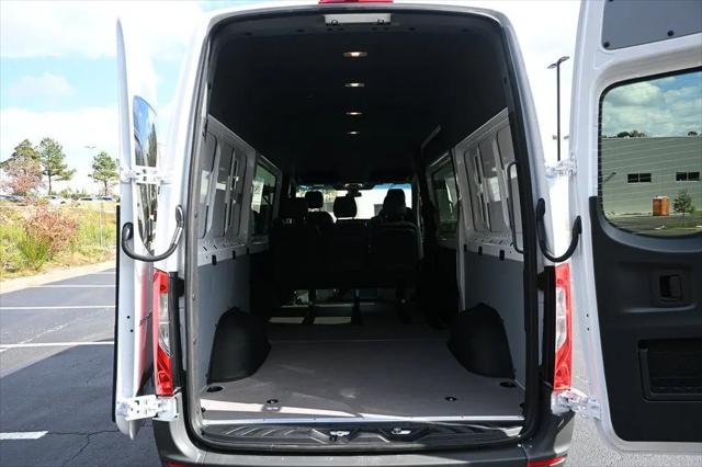 2026 Mercedes-Benz Sprinter 2500 Standard Roof 4-Cyl Diesel HO