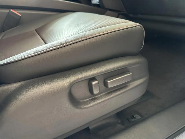 2026 Honda Ridgeline Black Edition Two-Tone