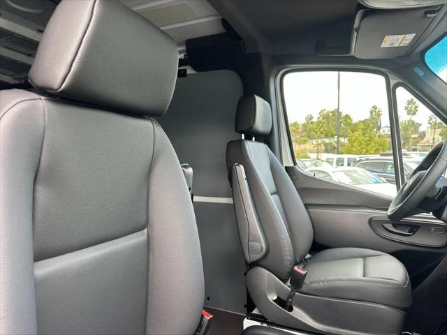2026 Mercedes-Benz Sprinter 2500 Standard Roof 4-Cyl Diesel