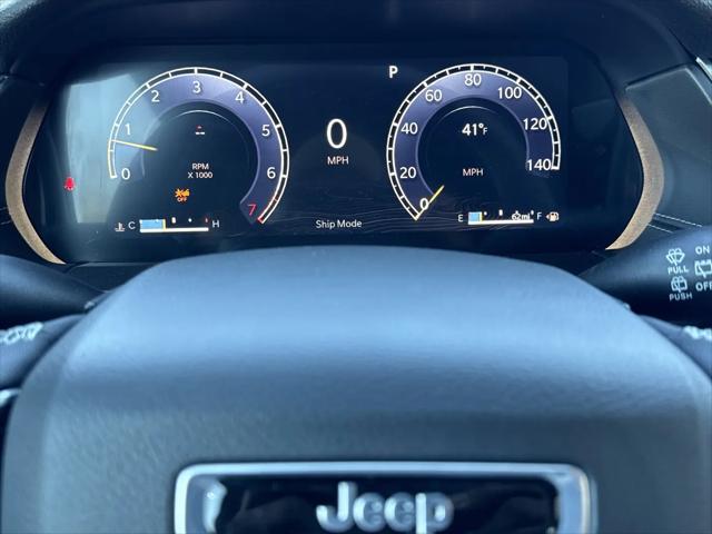 2025 Jeep Grand Cherokee L Laredo X 4x4