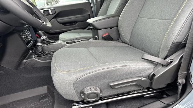 2025 Jeep Wrangler 4-Door Summit 4x4
