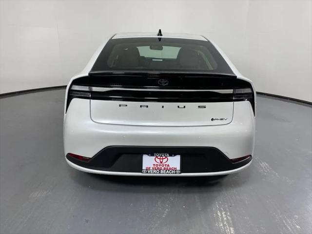 2026 Toyota Prius Plug-In SE