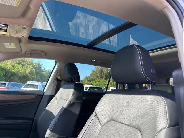 2026 Volkswagen Atlas SE with Technology