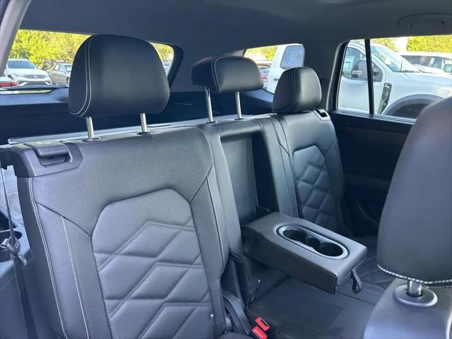 2026 Volkswagen Atlas SE with Technology