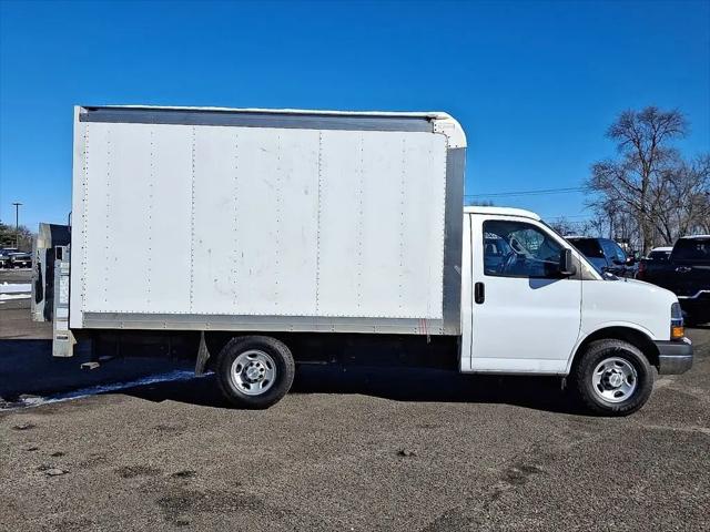 2023 Chevrolet Express Cutaway Work Van