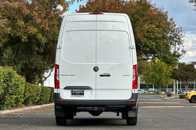 2026 Mercedes-Benz Sprinter Cargo Van 2500 Standard Roof I4 Diesel 144 RWD