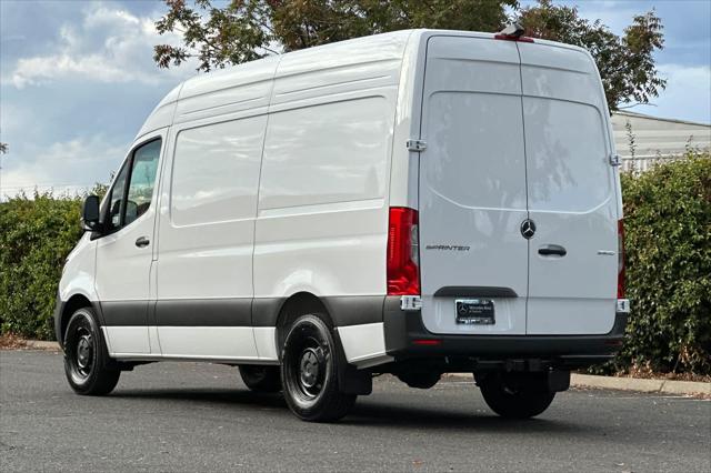 2026 Mercedes-Benz Sprinter Cargo Van 2500 Standard Roof I4 Diesel 144 RWD