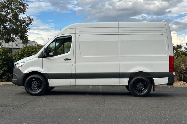 2026 Mercedes-Benz Sprinter Cargo Van 2500 Standard Roof I4 Diesel 144 RWD