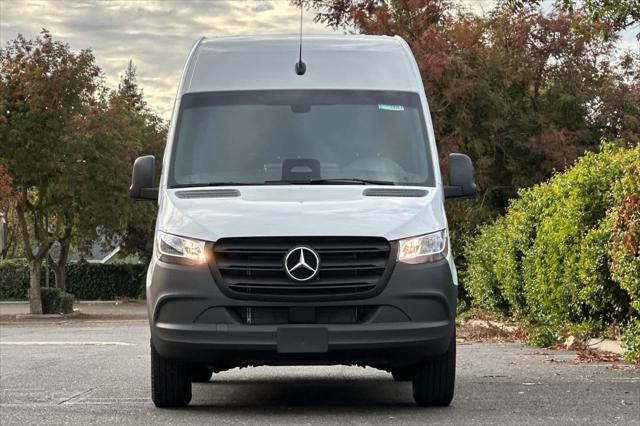 2026 Mercedes-Benz Sprinter Cargo Van 2500 Standard Roof I4 Diesel 144 RWD