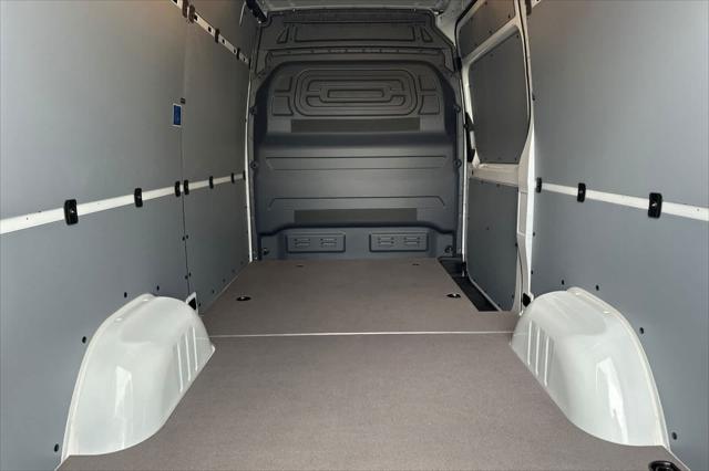 2026 Mercedes-Benz Sprinter Cargo Van 2500 Standard Roof I4 Diesel 144 RWD