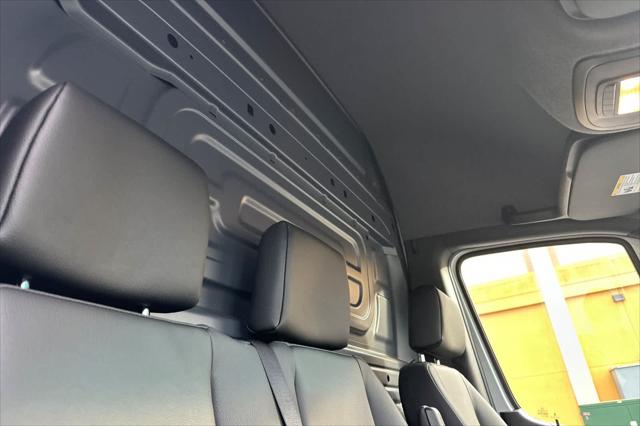 2026 Mercedes-Benz Sprinter Cargo Van 2500 Standard Roof I4 Diesel 144 RWD