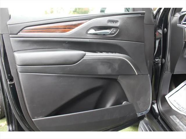 2023 Cadillac Escalade ESV 4WD Luxury