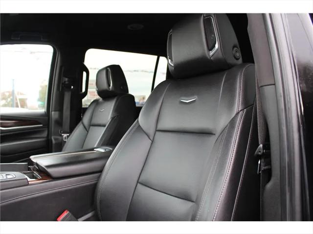 2023 Cadillac Escalade ESV 4WD Luxury