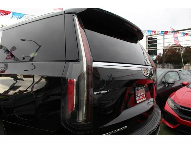 2023 Cadillac Escalade ESV 4WD Luxury