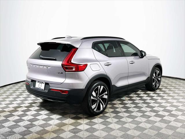2026 Volvo XC40 Plus, B5 AWD Gas (mild hybrid), Dark