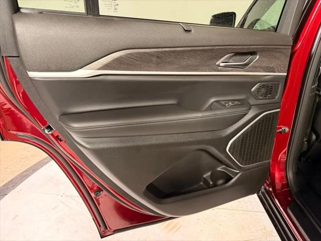 2025 Jeep Grand Cherokee L Limited 4x4