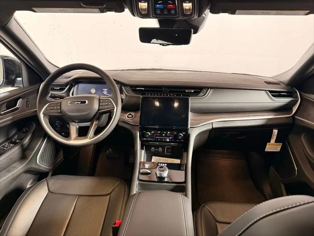2025 Jeep Grand Cherokee L Limited 4x4