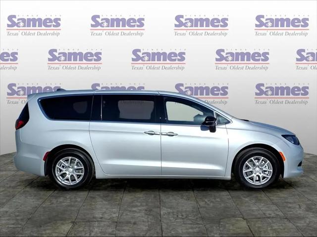 2026 Chrysler Voyager LX