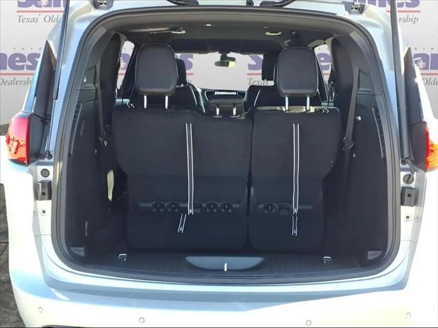2026 Chrysler Voyager LX