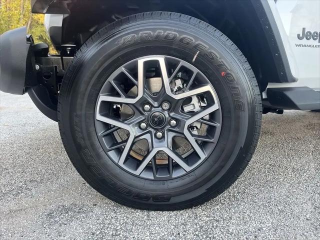 2026 Jeep Wrangler 4-Door Sahara 4x4