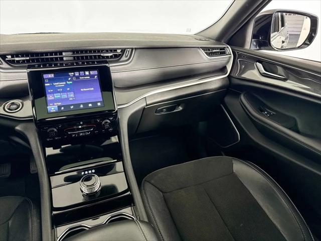 2022 Jeep Grand Cherokee L Altitude 4x4
