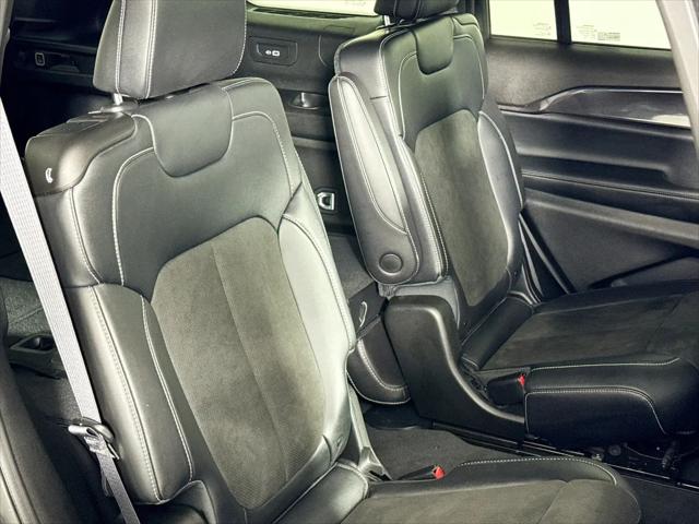 2022 Jeep Grand Cherokee L Altitude 4x4