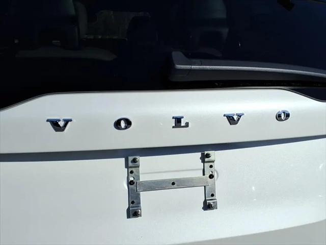 2026 Volvo XC90 Ultra, B6 AWD Gas (mild hybrid), Gasoline, Bright, 7 Seats