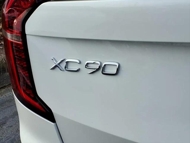 2026 Volvo XC90 Ultra, B6 AWD Gas (mild hybrid), Gasoline, Bright, 7 Seats