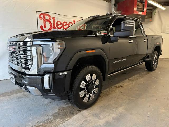 2026 GMC Sierra 2500HD Crew Cab, Standard Bed, Denali, 4WD