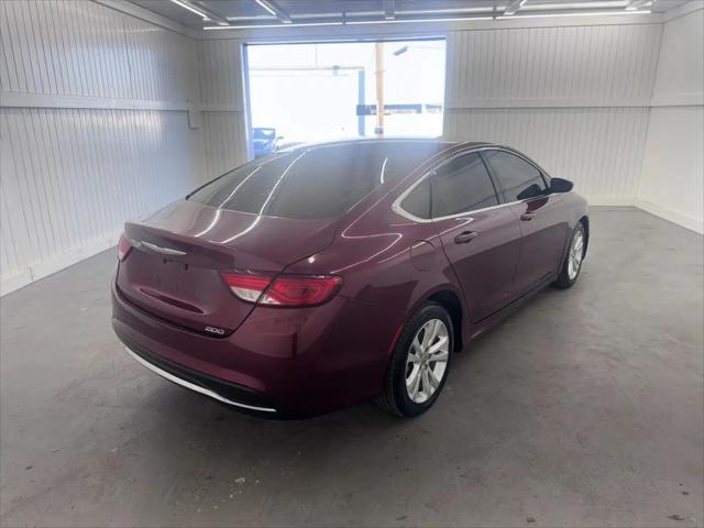 2016 Chrysler 200 Limited
