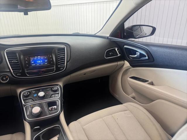 2016 Chrysler 200 Limited