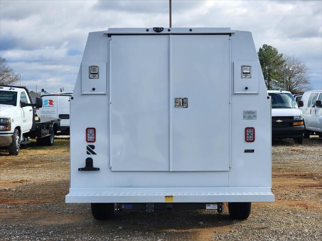 2025 Chevrolet Express Cutaway Work Van