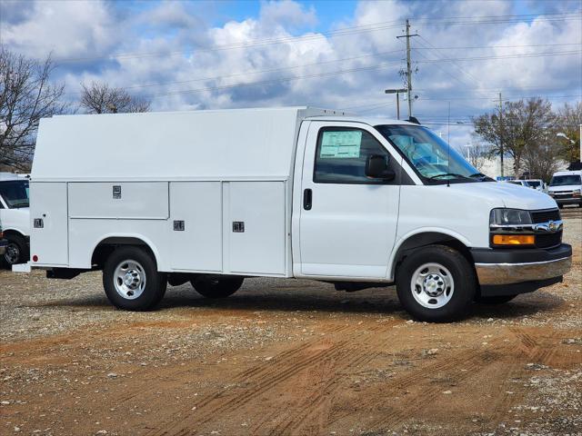 2025 Chevrolet Express Cutaway Work Van