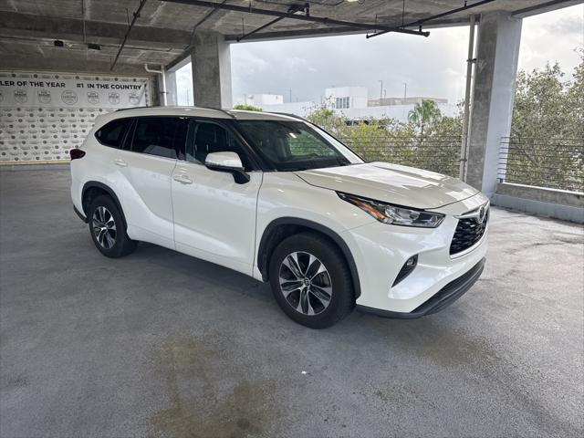 2020 Toyota Highlander XLE 2020 Toyota Highlander XLE