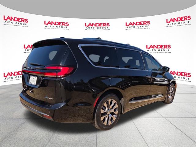 2023 Chrysler Pacifica Hybrid Pinnacle 2023 Chrysler Pacifica Hybrid Pinnacle