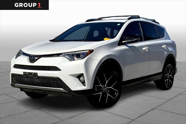 2017 Toyota RAV4 SE