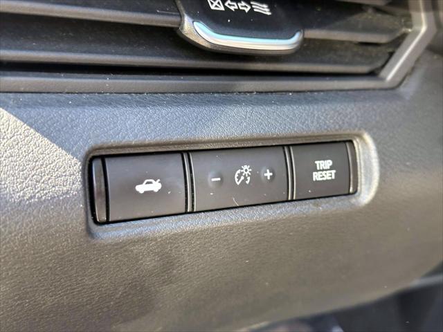 2020 Nissan Altima SR FWD [19]