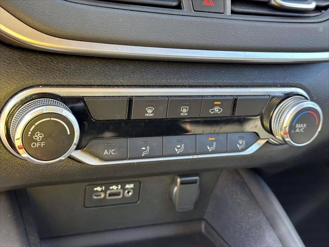 2020 Nissan Altima SR FWD [22]