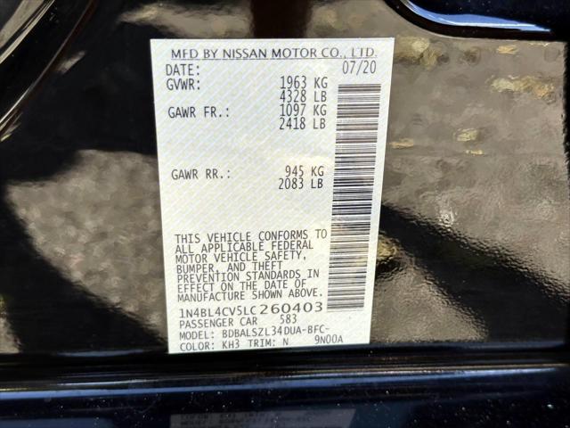 2020 Nissan Altima SR FWD [33]