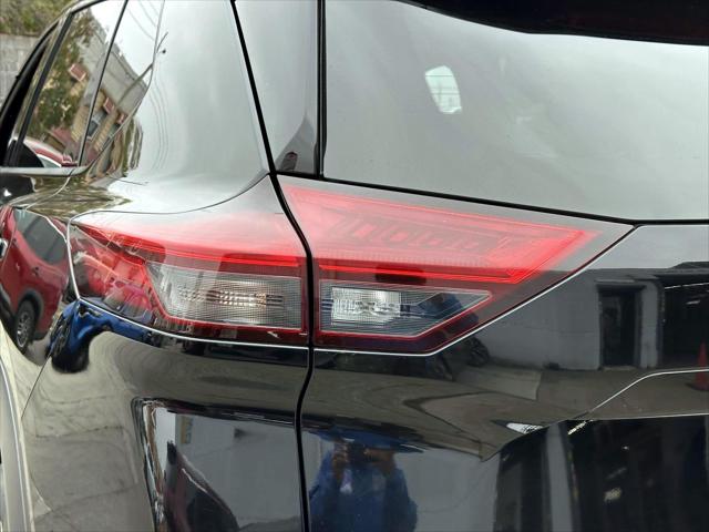 2021 Nissan Rogue SV Intelligent AWD [9]