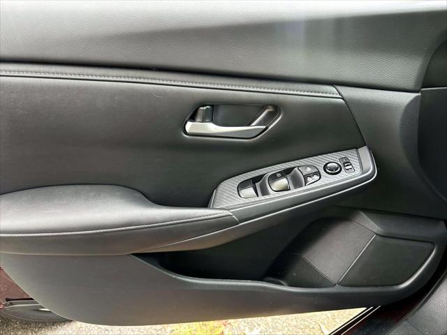 2022 Nissan Sentra SV Xtronic CVT [14]